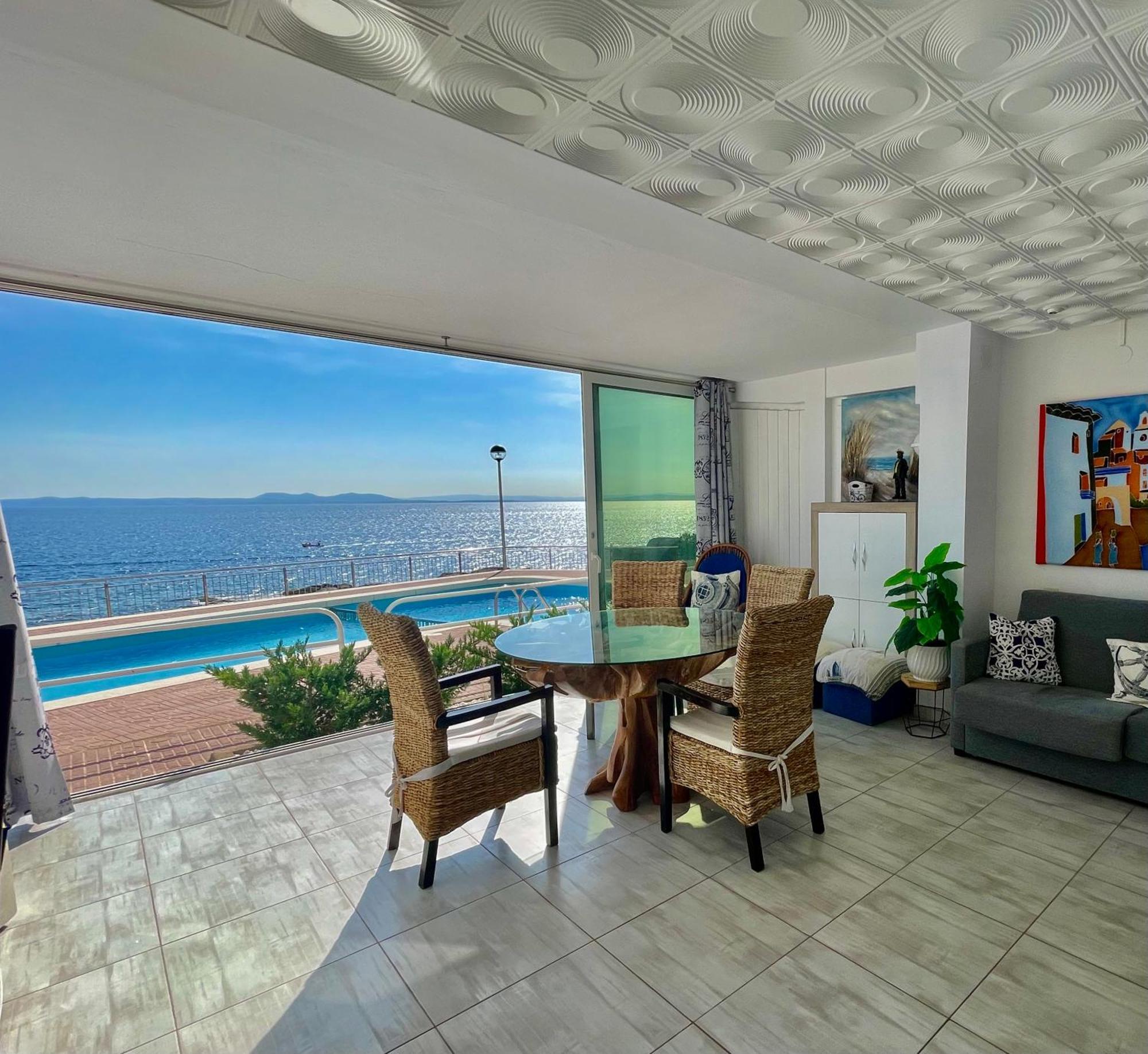 Magnifique Appartement En Front De Mer, Caneylles Roses Buitenkant foto