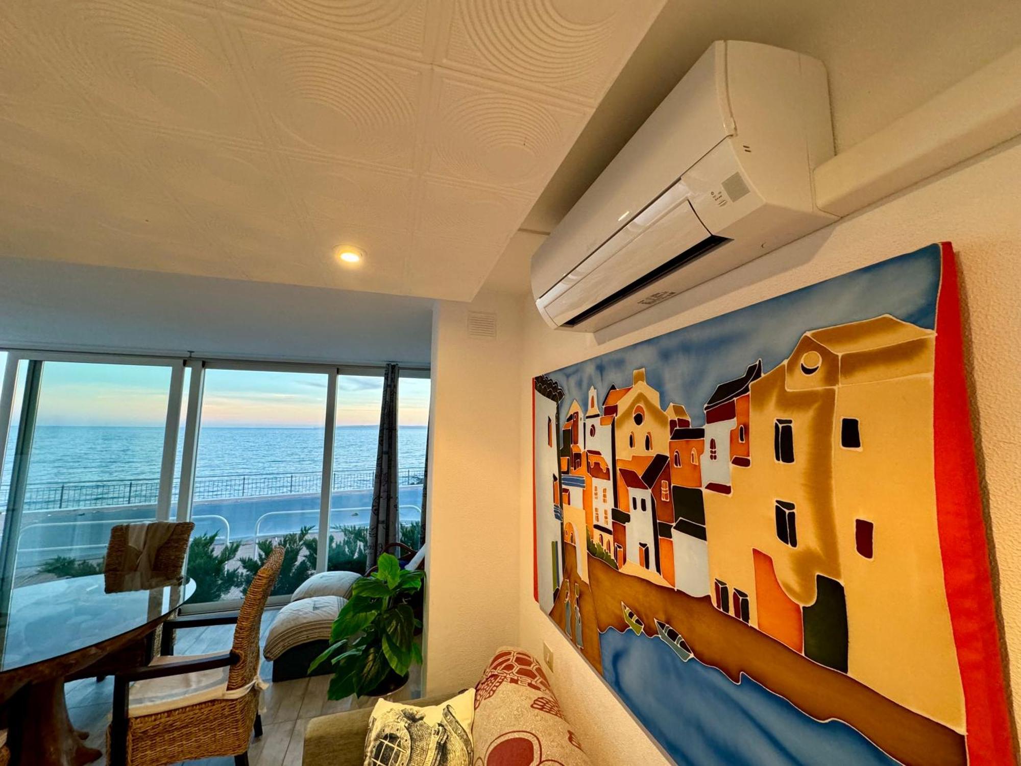 Magnifique Appartement En Front De Mer, Caneylles Roses Buitenkant foto