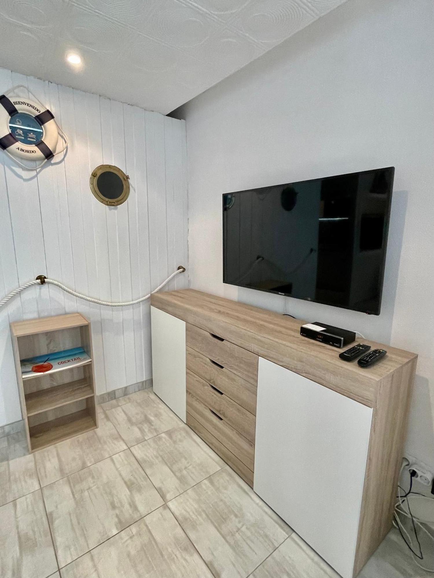 Magnifique Appartement En Front De Mer, Caneylles Roses Buitenkant foto