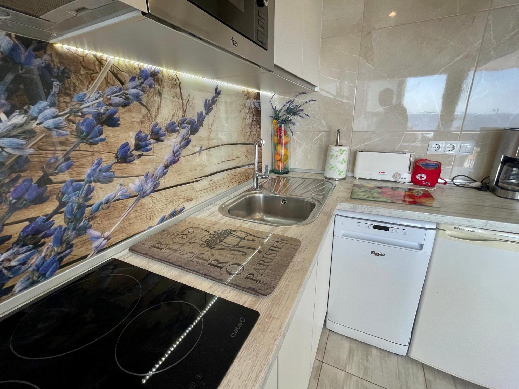 Magnifique Appartement En Front De Mer, Caneylles Roses Buitenkant foto
